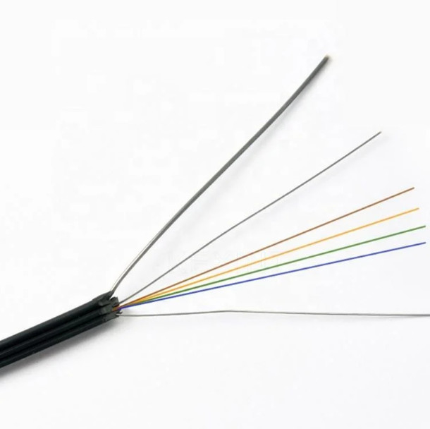 كابل FTTH داخلي خارجي يدعم نفسه كابل أسفل مسطح GJYXCH 4 نواة