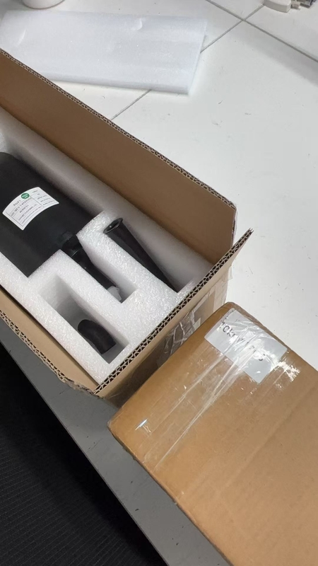 مادة غلاف الطلاء السرية لطائرة بدون طيار FPV رباعية المراوح بطول 25 كيلومتر/لفة، نوع موصل الأسلاك من الداخل إلى الخارج FC لقوة شد عالية